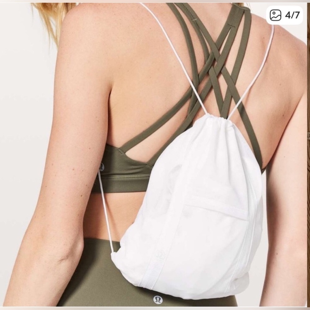 🌼Lululemon White Pack Light Pullover size 4
White - Picture 3 of 14
